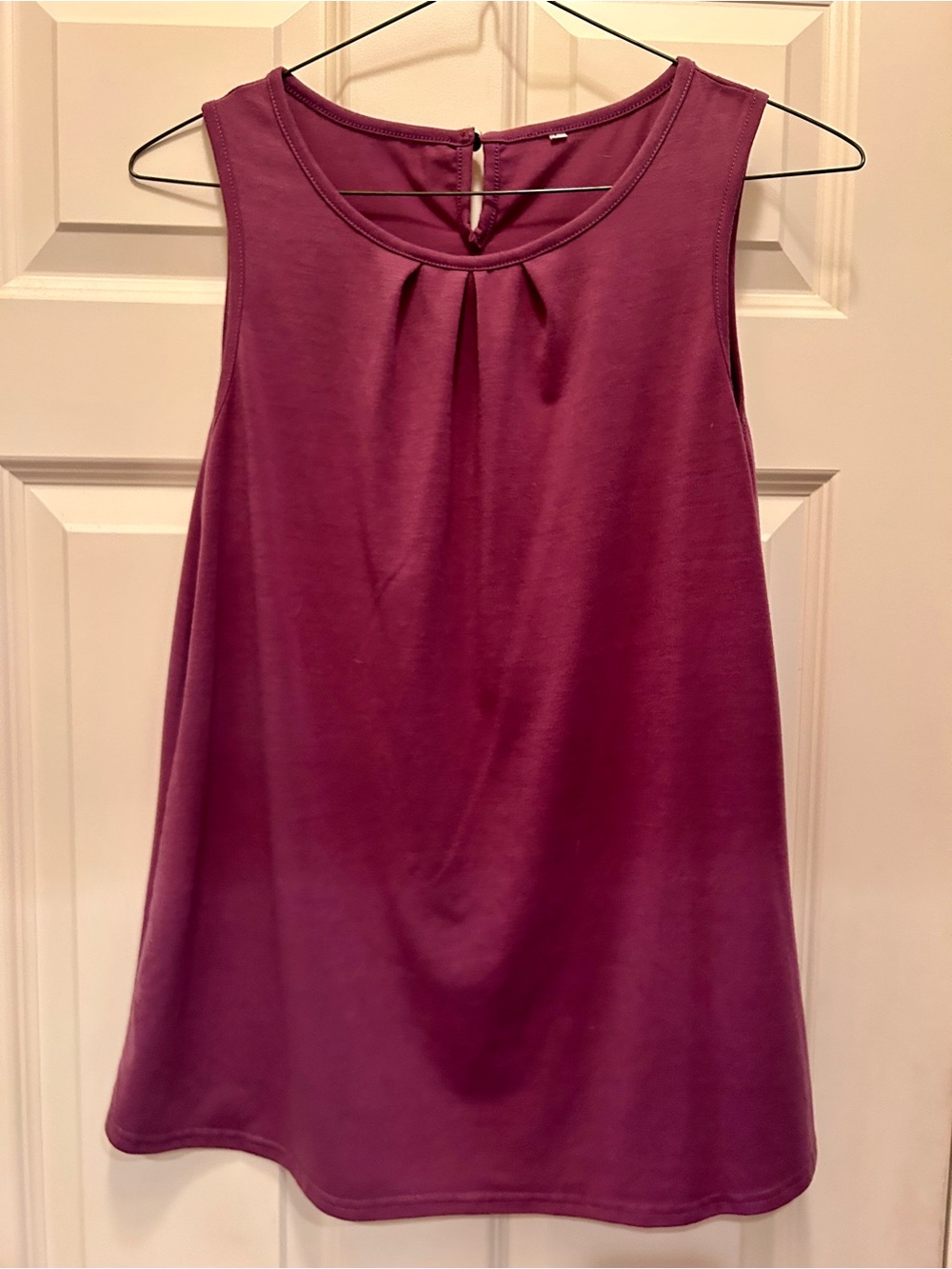 Sleeveless Pleated Front Women's Top Size Large